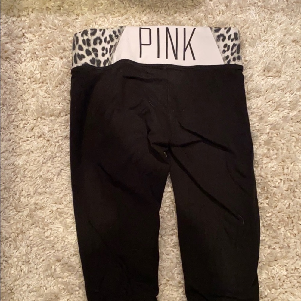 Victoria’s Secret pink cropped leggings